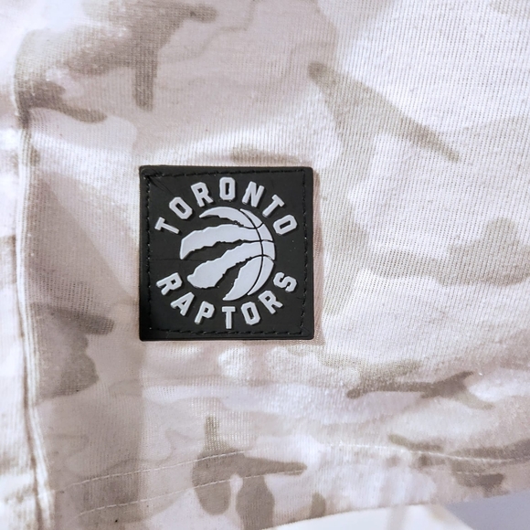 Toronto Raptors Camo Tee - Picture 2 of 7